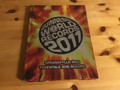 Tradera Guinness World Records 2011> Uppslagsverk & Lexikon