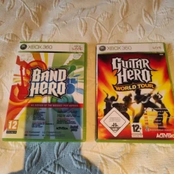 Tradera Xbox<Guitar Hero World Tour & Band Hero Xbox 360