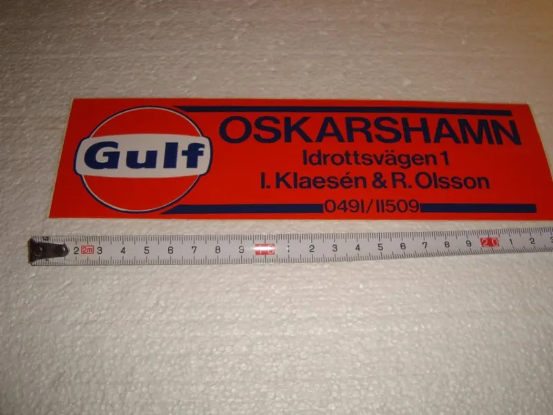 Tradera Klistermärken & Stickers<Gulf i Oskarshamn. Idrottsvägen 1 klistermärke dekal raritet