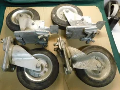 Tradera Gumasol 200 50/100 Industri Hjul Med Titan Fästen Parti om ( 4 st)> Verkstad