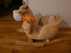 Tradera Gungdjur lejon> Gunghästar & Åkdjur