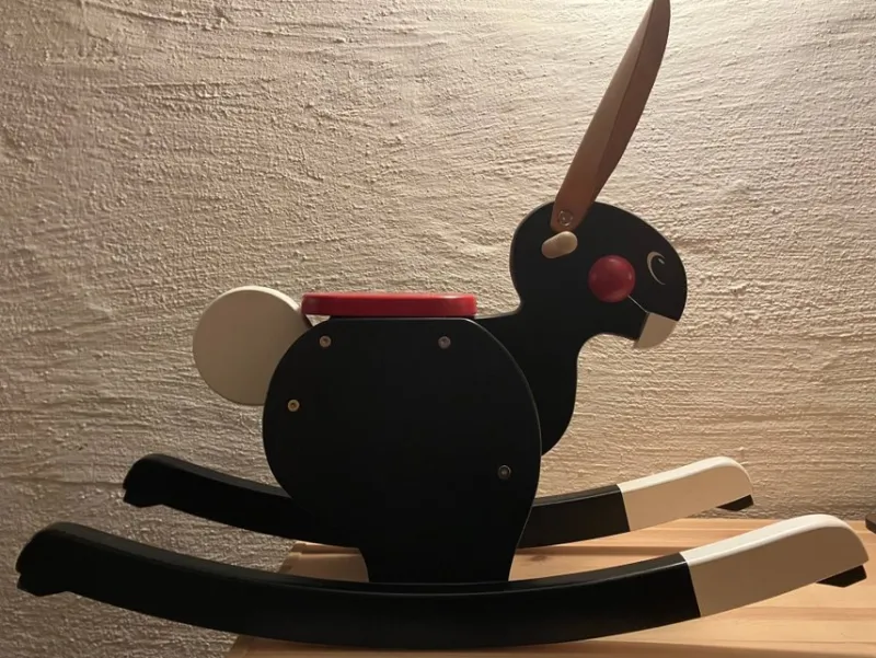 Tradera Gunghäst / Gungkanin Svart> Gunghästar & Åkdjur