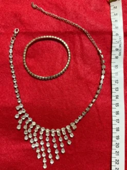 Tradera Övriga Smycken<Hals- och armband