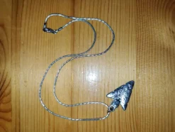 Tradera Halsband i tenn^ Smycken