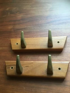 Tradera Handdukshängare Hafa Combino serie 15,5x3,5 ädelträ och mässing knoppar> Krokar, Handtag & Beslag