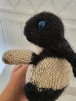 Tradera Handstickad kanin svart och ljusbeige^ Baby, Barn & Lek