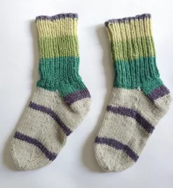 Tradera Handstickade raggsockar/yllesockar strl. 19 (innermått 130 mm)^ Baby, Barn & Lek