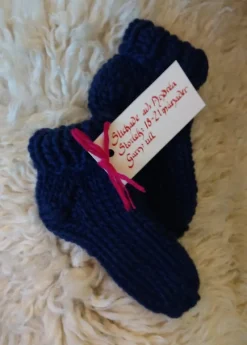 Tradera Handstickade tossor/tofflor till baby, storlek 18-21 månader. ull, blått^ Baby, Barn & Lek