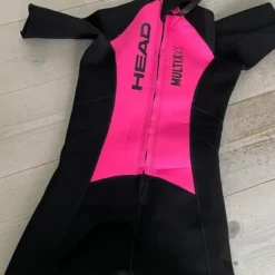 Tradera Vattensport<HEAD våtdräkt dam stl M använd en gång.