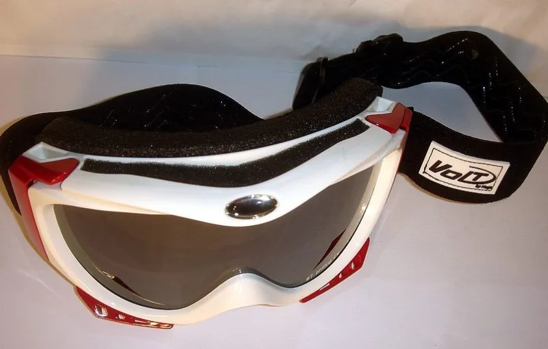 Tradera Alpint<HELT NYA SKIDGLASÖGON GOGGLES VOLT