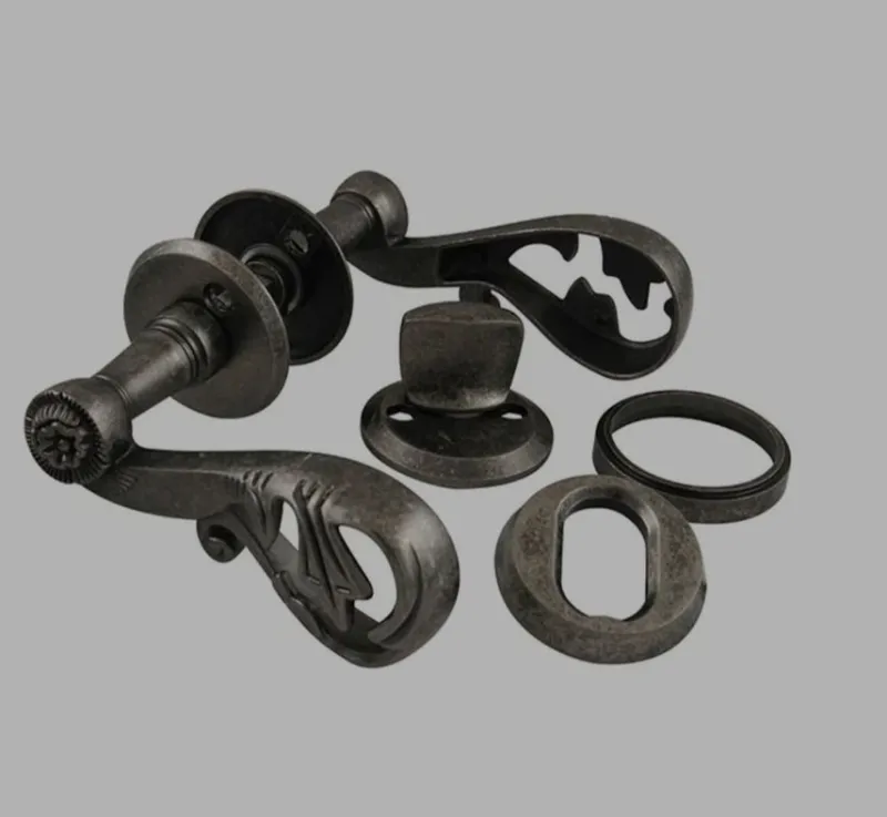 Tradera Helt nytt Dörrhandtag Miller's A131, antik> Krokar, Handtag & Beslag