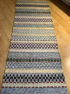 Tradera Hemvävd trasmatta^ Mattor