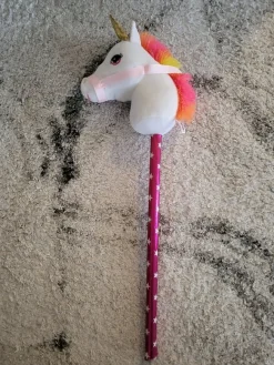 Tradera Heunec käpphäst> Gunghästar & Åkdjur