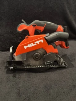 Tradera Hilti SC 6WL-A22 CIRKELSÅG 2023 Använd 2 månader Nypris5.000> Maskiner