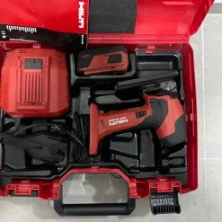 Tradera Hilti SJT 6-A22 sticksåg med batteri och laddare> Maskiner