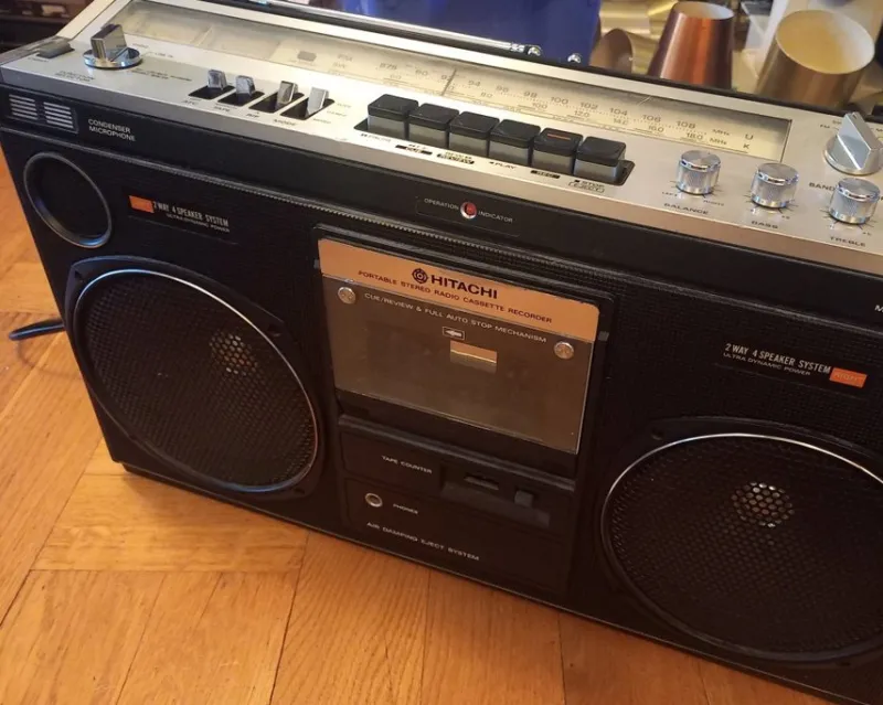 Tradera HITACHI TRK-8080E från 1979, Bergsprängare Boombox radio^ Bärbart