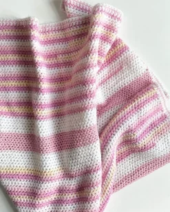 Tradera Hæklet barnevognstæppe, rosa/hvid/gul^ Inredning & Hushåll