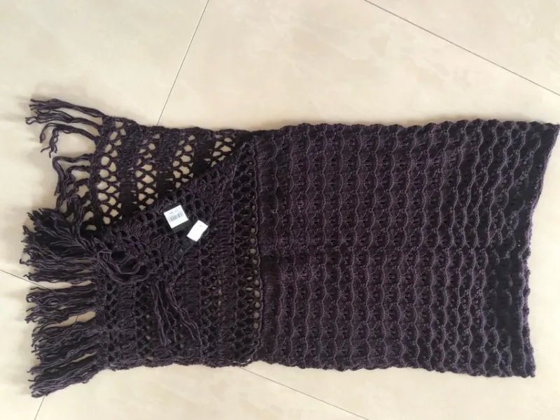 Tradera Åhléns stickat sjal, storlek ONE SIZE> Sjalar & Halsdukar