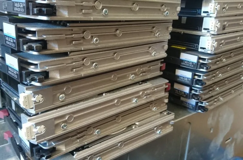 Tradera HP/Compaq 73 GB 15K SCSI SCA Hårddisk> Datorservrar & Tillbehör