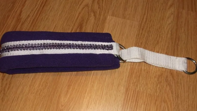 Tradera Husdjurstillbehör<Hundhalsband halvstryp 45,5-55 cm lila mjuk fleece vit band lila broderier Ny