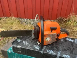 Tradera Trädgårdsmaskiner<Husqvarna 263CD motorsåg, Fungerar!