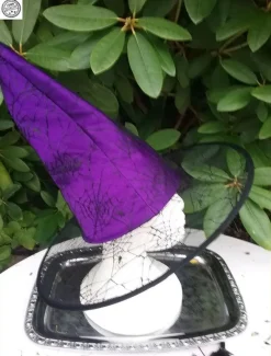 Tradera Häxhatt hög klass onesize vuxna och barn med vackert lila tyg spindelnät Hallowe> Maskeradkläder