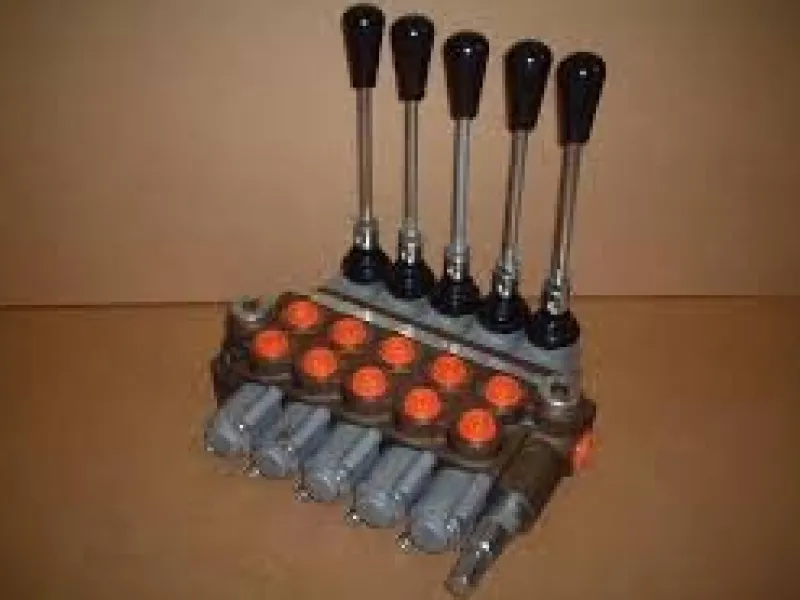 Tradera Hydraulventil / ventilpaket 5 spakars, nytt & oanvänt, FRI FRAKT.^ Jordbruksmaskiner