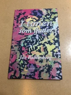 Tradera I tonen som ljuder / Bahlenberg, Jan> Drama, Dans, Film & Teater