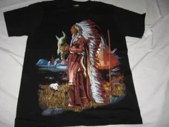 Tradera INDIAN HÖVDING MED TJURKRANIE SMALL (AKAMA T-SHIRT) NY OANVÄND^ Herrkläder