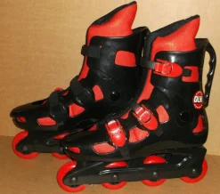 Tradera Skateboard & Inlines<Inlines Rollerblades OLW Svart Röd strl 45 NYA Oanvända