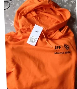 Tradera Innebandy<Innebandy VM 2024 Malmö Hoodie NY Puma orange storlek M
