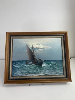 Tradera Inramad oljemålning ” fiskebåt ” Signerad Johan Ossian^ Måleri