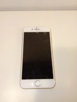 Tradera Mobiltelefoner<iPhone 7 (A1660) - Deffekt/Otestad