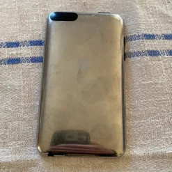 Tradera Ipod 32 GB - renoveringsobjekt^ Mp3 & Mp4-spelare