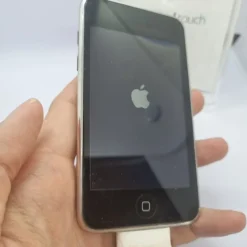 Tradera iPod Touch 8GB^ Mp3 & Mp4-spelare