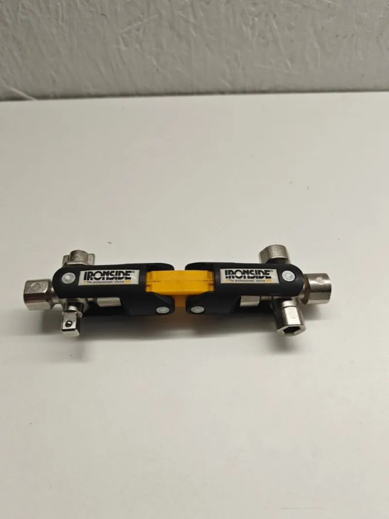 Tradera Ironside Universalnyckel med dubbel led> Verktyg