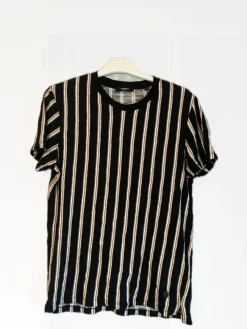 Tradera Jack & Jones t-shirt, storlek S^ Herrkläder