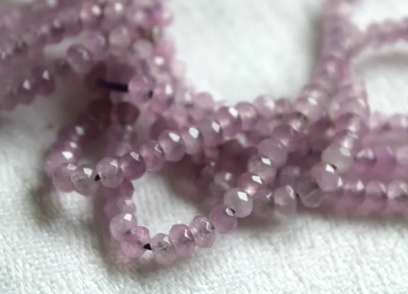 Tradera Jade rondeller/abacus 4 x 3 mm^ Smyckestillverkning