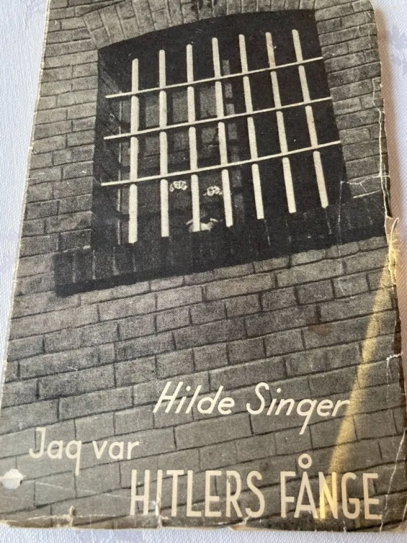 Tradera Jag var Hitlers fange: Tillfångatagen i det underjordiska Tysklands ökenande> Historia