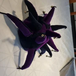 Tradera Allt På Bilden<Jesterhatt i Lila och Svart Sammet