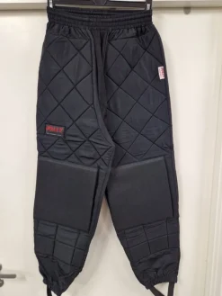 Tradera Innebandy<Jolly målvakts byxor strl 160