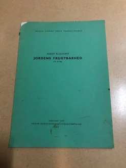 Tradera Jordens frugtbarhed / Klougart, Asger> Husdjursböcker