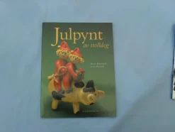 Tradera Julpynt av trolldeg - bok> Övriga Böcker & Tidningar