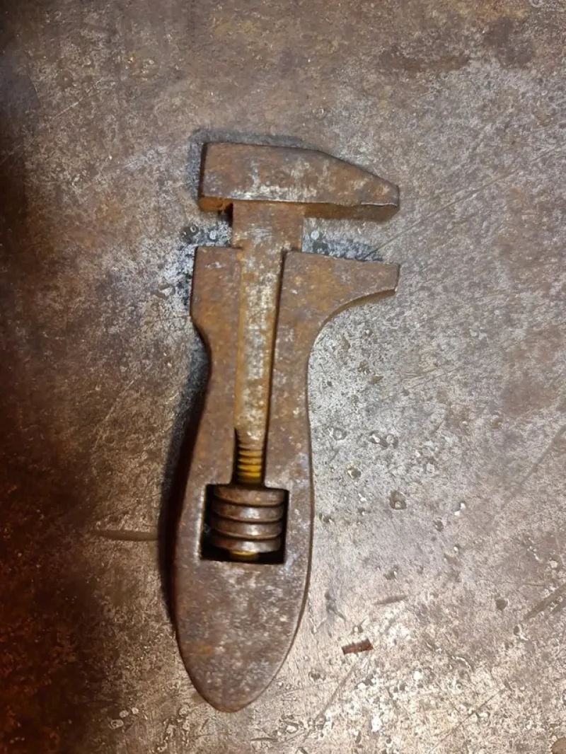 Tradera Justerbar skiftnyckel> Verktyg