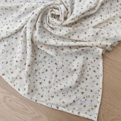 Tradera Juvaviclothing, stor muslinfilt, 100 x 100 cm> Inredning Barnrum