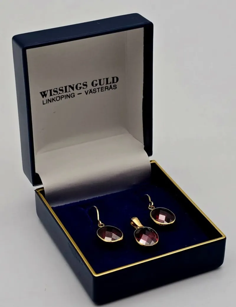 Tradera Smyckespaket<18K Guld Set Örhängen hängsmycke GHA 750