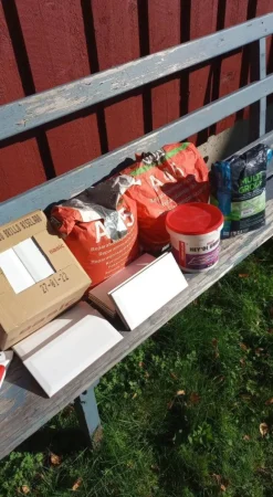 Tradera Kakel, fogmassa, lim och spackel för avhämtning i Vilhelmina> Golv, Kakel & Klinker