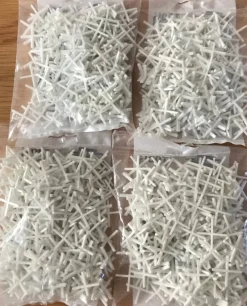 Tradera Kakelkryss 2mm, 1000 st. (4 X 250/st.)> Golv, Kakel & Klinker