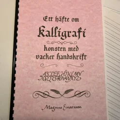 Tradera Kalligrafi kurshäfte^ Konstnärstillbehör