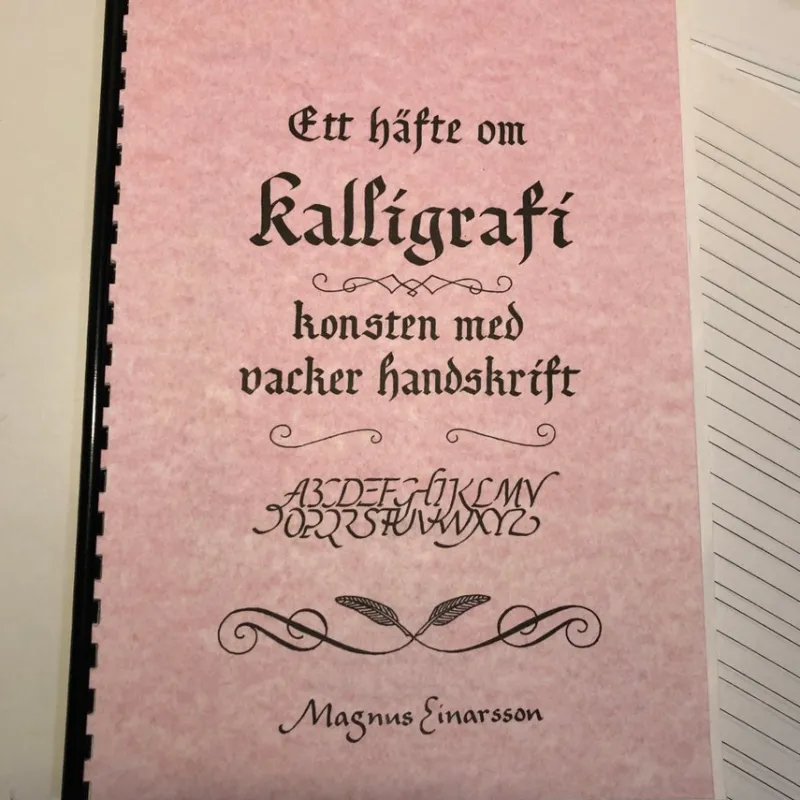 Tradera Kalligrafi kurshäfte^ Konstnärstillbehör